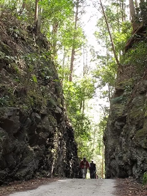 Ruta histórica a pie Mezurashi Puerto de montaña