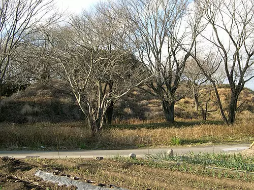 Tumulus d&#39;Ozuka