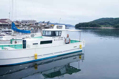 Service de bateau dans la baie de Gokasho