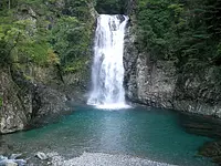 Dokura Falls
