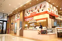 Soft ice cream &amp; sweets store WaiWai