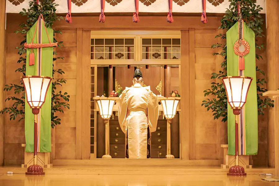 【頭之宮四方神社】　除夜祭