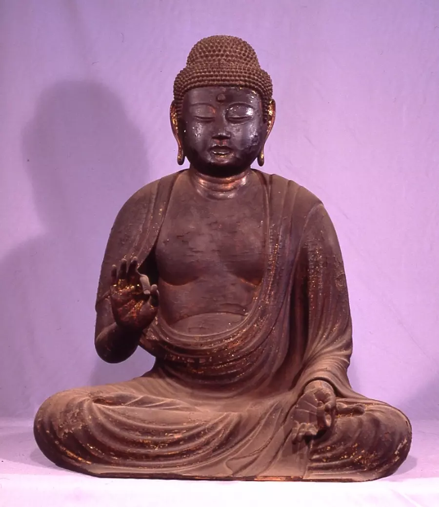 Statue assise en bois d'Amida Nyorai