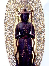 Statue en bois de Saint-Kannon