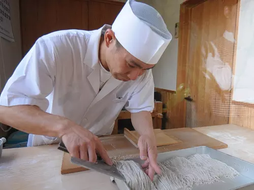 メナード青山リゾート　そば処 霧生庵