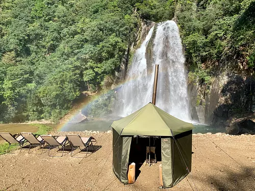 ¡La cascada es un baño de agua! ? Experiencia &quot;sauna finlandesa&quot;