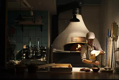 女性に人気のピザ屋「Motive Pizzeria e Caseificio」と天然酵母パンが自慢の「I inside」へ！鈴鹿で大人気のお店です♪