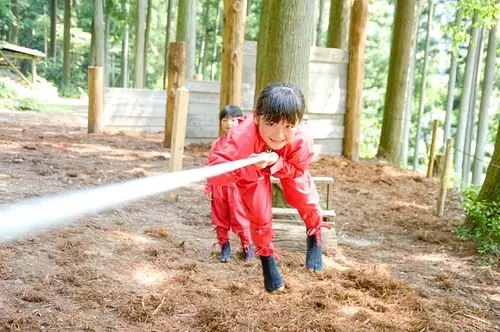 Experience training in NinjanoMori! Experience the secrets of Iga ninja at the foot of TheAkame48Falls ♪