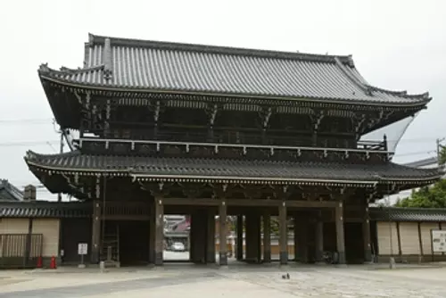 高田本山専修寺山門