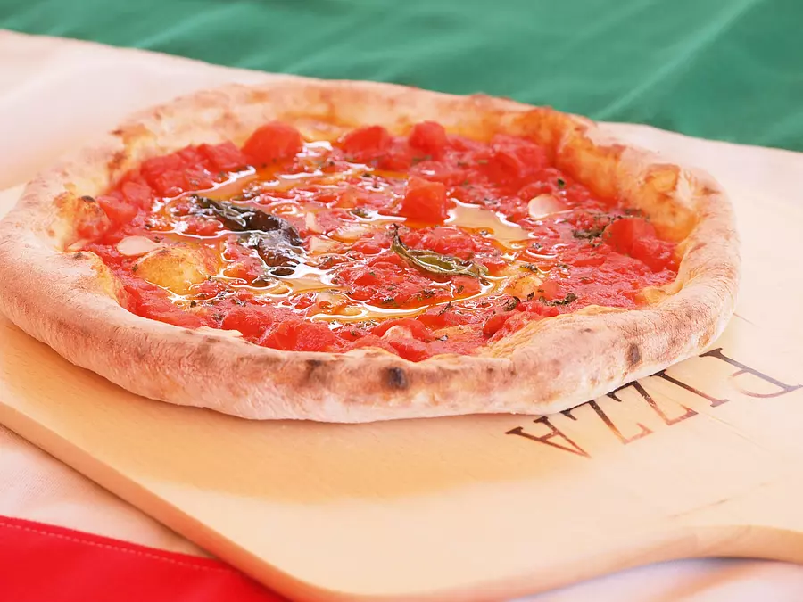 MenardAoyamaResort Pasta &amp; Pizza House “Mastuni Cola”