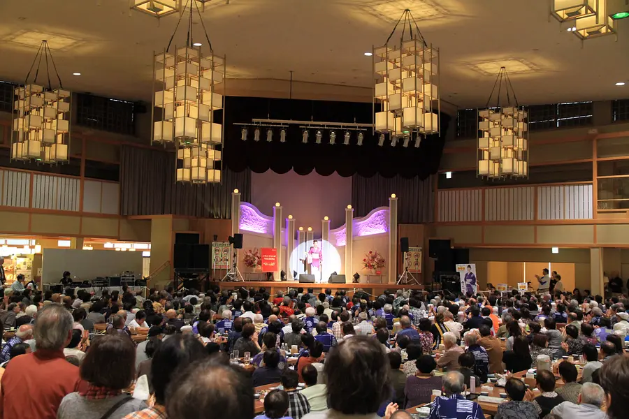 特別公演「千 昌夫」 ショウ (長島温泉 湯あみの島）