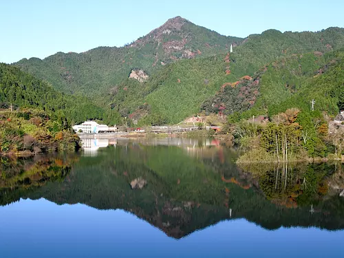 Lake Shikujo