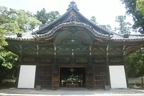 高田本山千秋寺（SENJUJIHeadTempleoftheShinshuTakadaSchool）寺灵堂和唐门