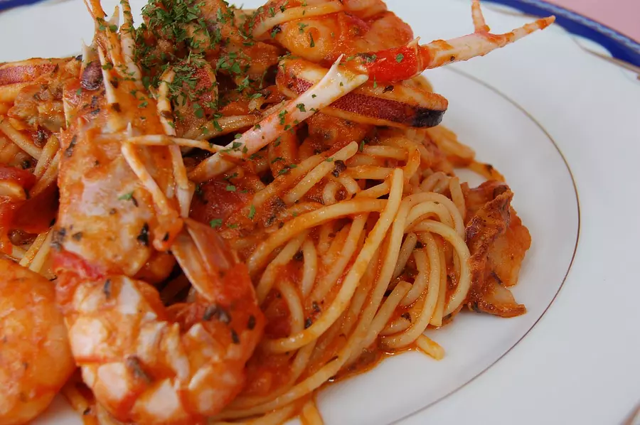 长手虾的海鲜意大利面