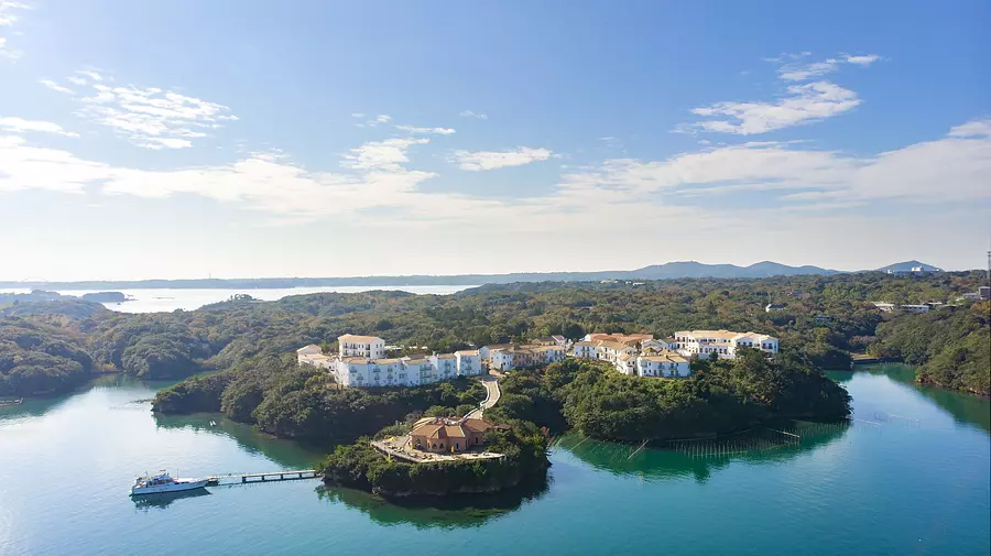 Vista panorámica del hotel.