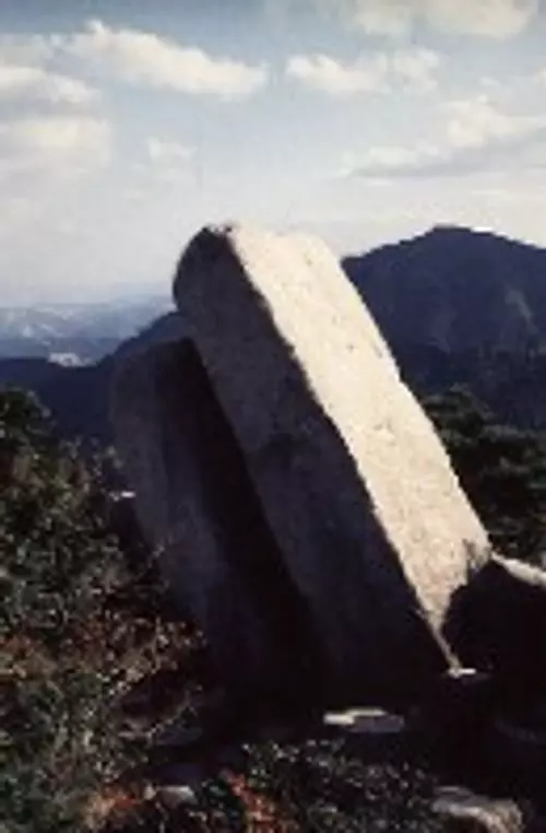 piedra negativa