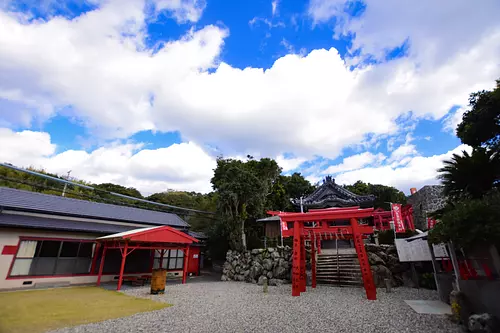 片田稻荷神社