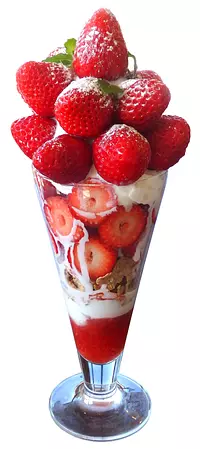 冬の間は日照時間が短く、いちごが完熟するまでに50日ほどと春よりも10日程長くかかります。その分甘みが濃厚になります。