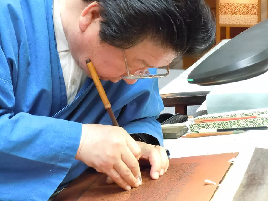 Salle industrielle traditionnelle de la ville de Suzuka « Ise Katagami Experience Carving »