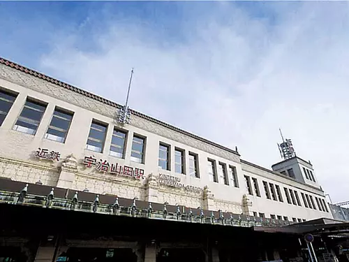 Estación Kintetsu Ujiyamada