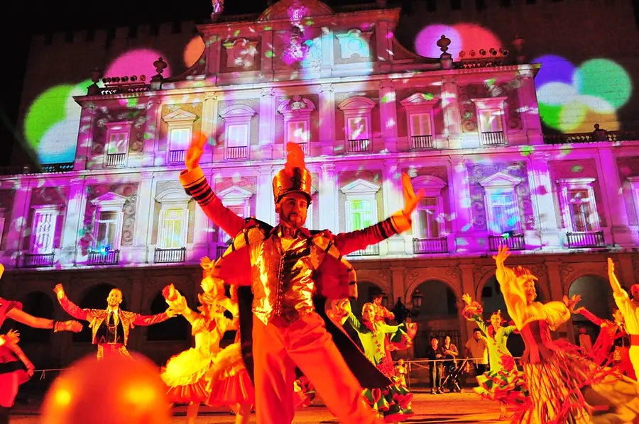 ナイトパレード「エスパーニャカーニバル“アデランテ”」