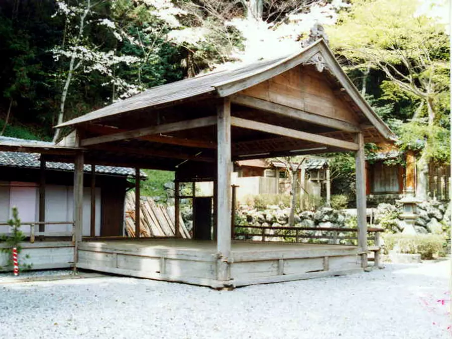 Scène Kata Shrine Noh (type d'assemblage)