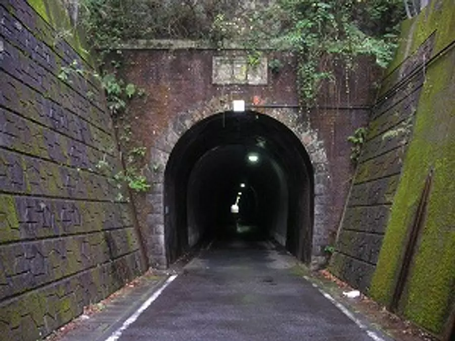 江の浦トンネル(旧長島隧道)