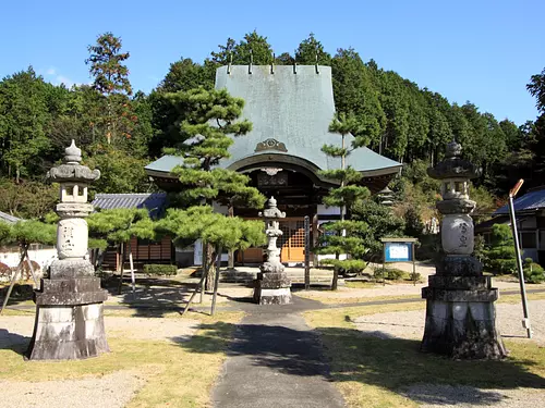 Gokuraku-ji Temple