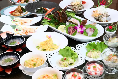 ``Ichiraku Onsen Hotel&#39;&#39; นำเสนอทิวทัศน์มุมกว้างของทิวทัศน์ที่สวยงามและภูมิใจนำเสนออาหารที่ผลิตโดยร้านอาหารจีนยอดนิยม!