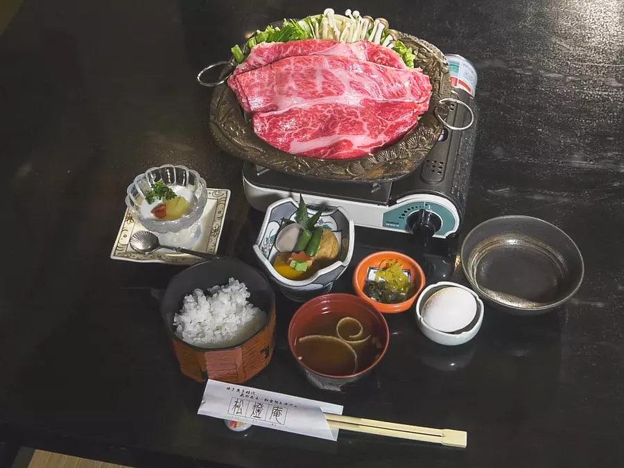 Juego de olla caliente Shotoan Matsusaka Sukiyaki de ternera