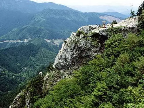 国见岩登山徒步旅行路线