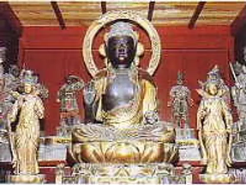 Montagne de Hall, statue assise de Yakushi Nyorai