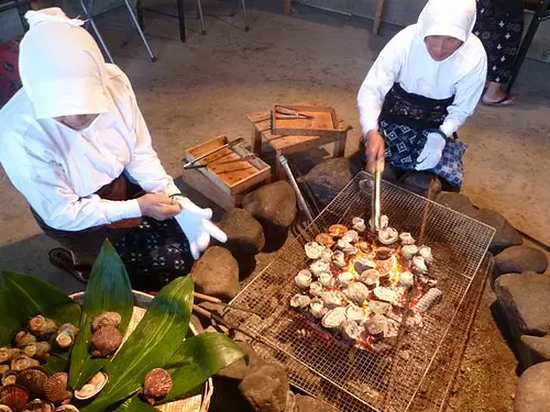 海女小屋（AmaHut（Amagoya））灶门八幡（Hachiman-kamado）