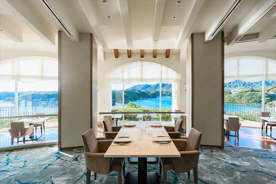 【都リゾート 志摩 ベイサイドテラス】 和洋のいちごのアフタヌーンティー2026