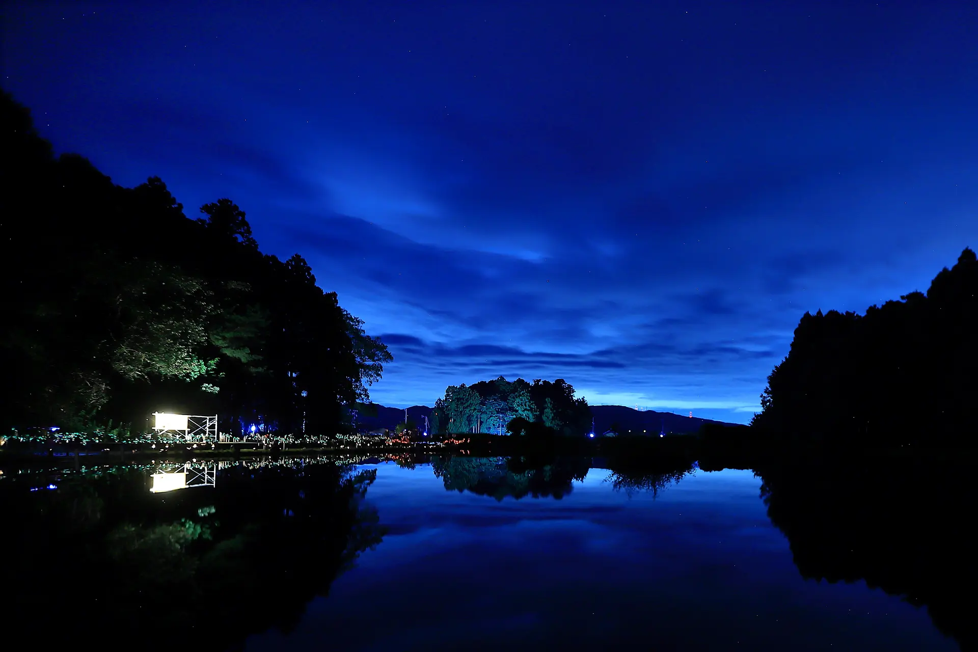 第２天白池夜景