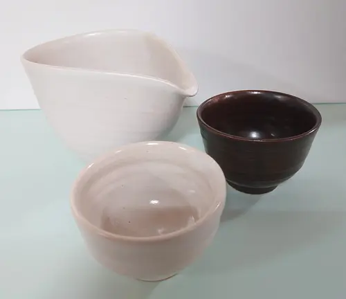 Expérience de poterie pour adultes « Fabriquons une tasse de saké avec des ustensiles Yokkaichi Banko » ~ Tourisme gastronomique de Yokkaichi ~