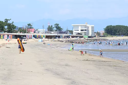 ชายหาดโกเท็มบะ（GotenbaBeach）1