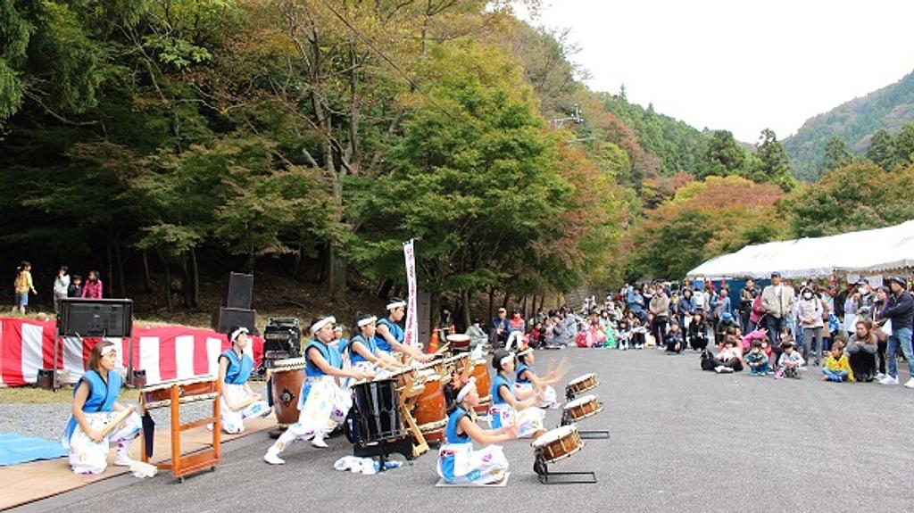 滝山渓谷紅葉まつり