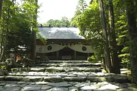 椿大神社　境内
