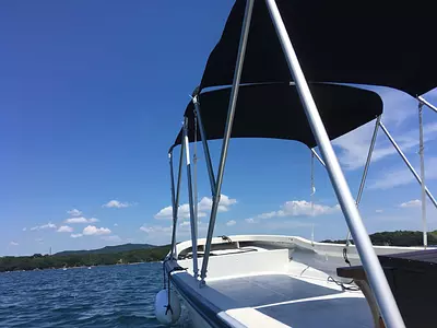 海風が気持ちいい海上タクシー