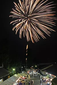 Fireworks dedicated to Tomie Shrine