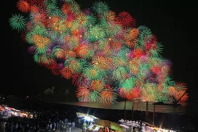 熊野大花火大会に「死ぬまでに行きたい！世界の絶景」の詩歩さんと行ってきました！【取材日：2018年8月】