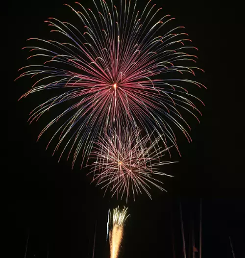 Festival de fuegos artificiales ciudad de Kiho