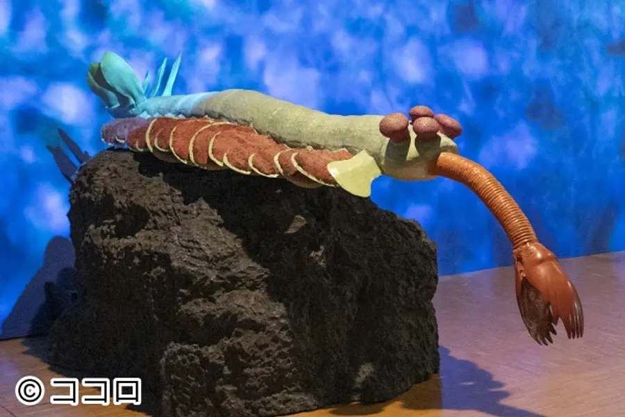 デコりすぎて絶滅！？ オパビニアのロボットも登場！