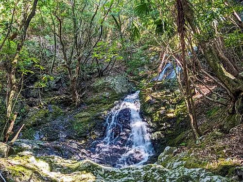 Shinkuwagamafudo Falls