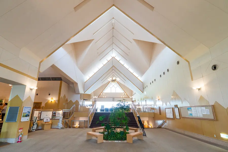 三重フェニックスゴルフコースクラブハウスロビー