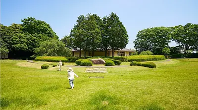 芝生広場