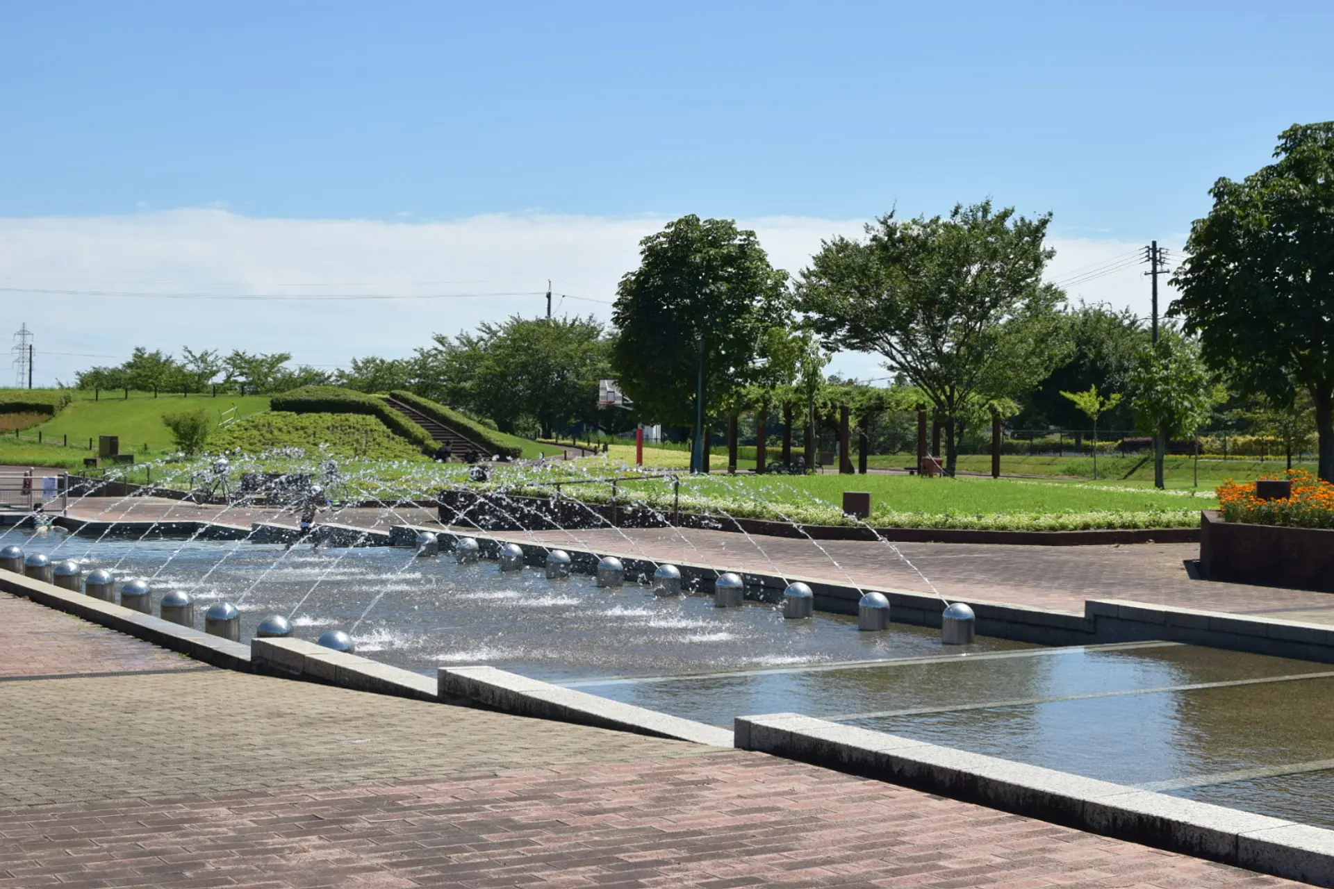 暑い夏に嬉しい水の遊び場！