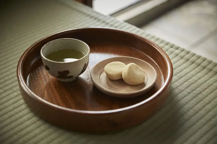 尼肯茶亞年糕（Nikenjaya-Mochi）