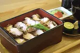 Restaurant de spécialités de poulet « Yokocho Toribun-wa »